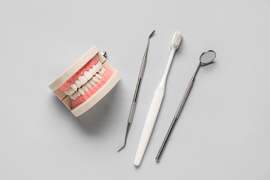 치주 질환에 대해 궁금하신가요? 원인과 치료 방법 같이 알아봐요. 관련 이미지 4