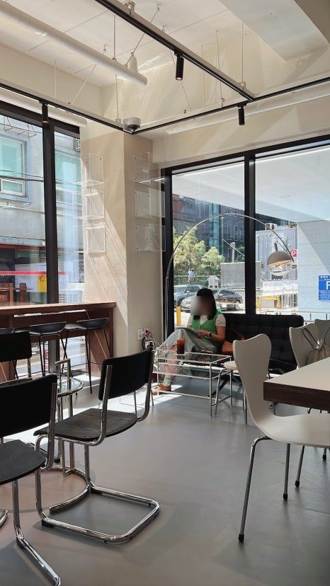 강남역베이커리카페추천, 강남역미드센추리모던카페 강남역커피맛집 추천 리브릭커피(Rebrik) 관련 이미지 5