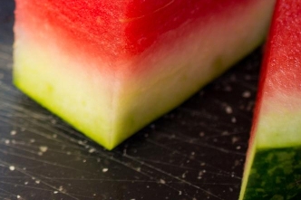 What Are the Nutritional Components, Benefits, and Side Effects of Watermelon? image 15