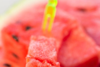 What Are the Nutritional Components, Benefits, and Side Effects of Watermelon? image 8