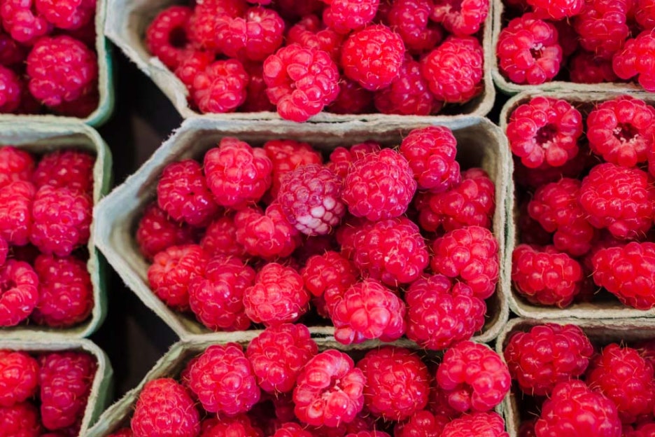 About the Benefits of Wild Raspberries, Peak Season, and Washing Methods image 4