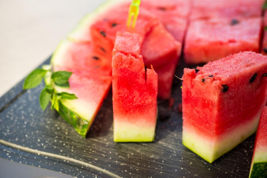 What Are the Nutritional Components, Benefits, and Side Effects of Watermelon? image 6