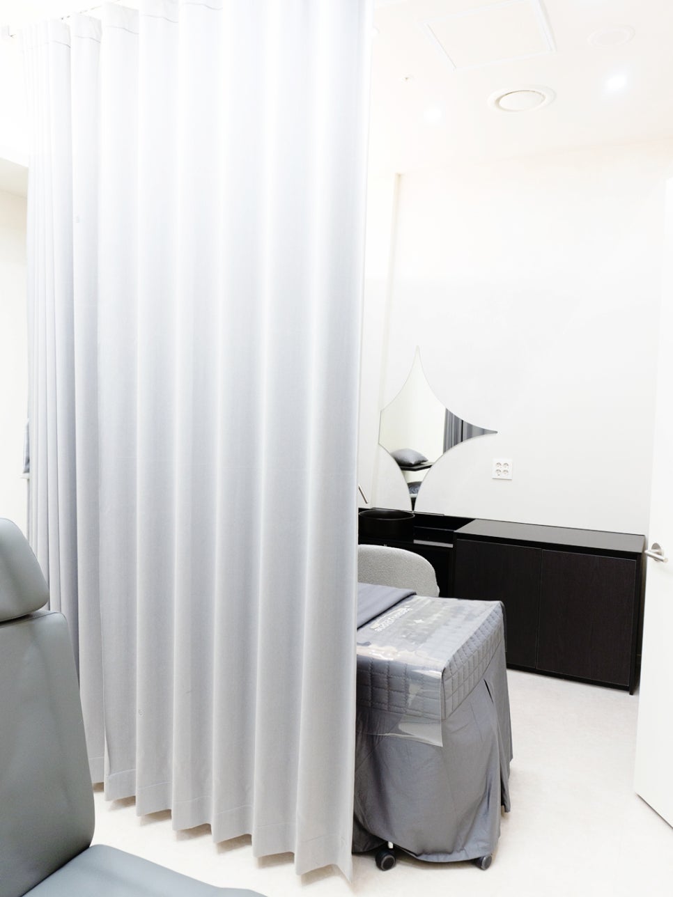 Maggok Dermatology: For Melasma, Which Is More Effective — Pico Laser or Laser Toning? image 9