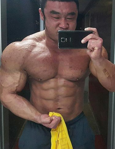 유명 보디빌더 김기중, 관련 이미지 3