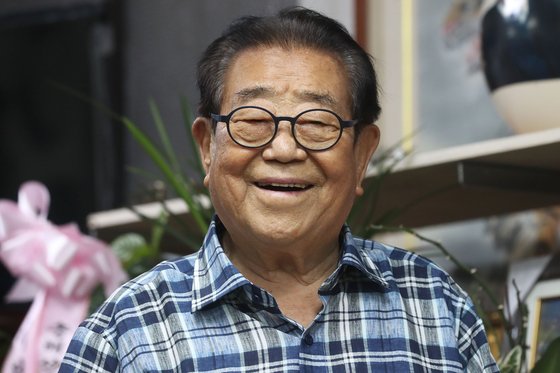 송해, 폐렴 입원중..전국노래자랑 불참!(공식입장) 관련 이미지 2