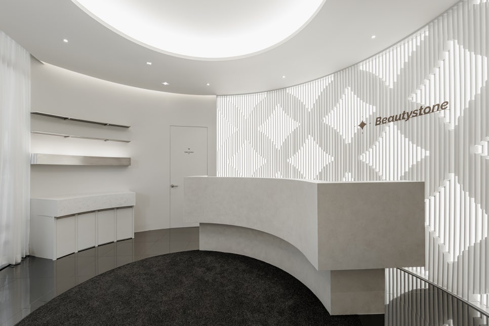 합정 피부과, 이마와 미간 보톡스 주기와 효과 관련 이미지 4