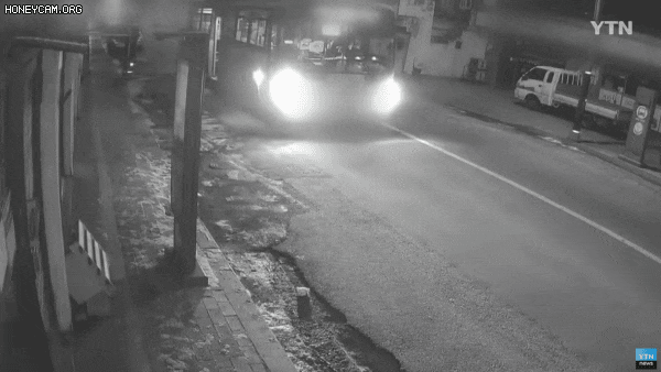 버스 롱패딩 사망, 20대 여성 바퀴에 관련 이미지 3