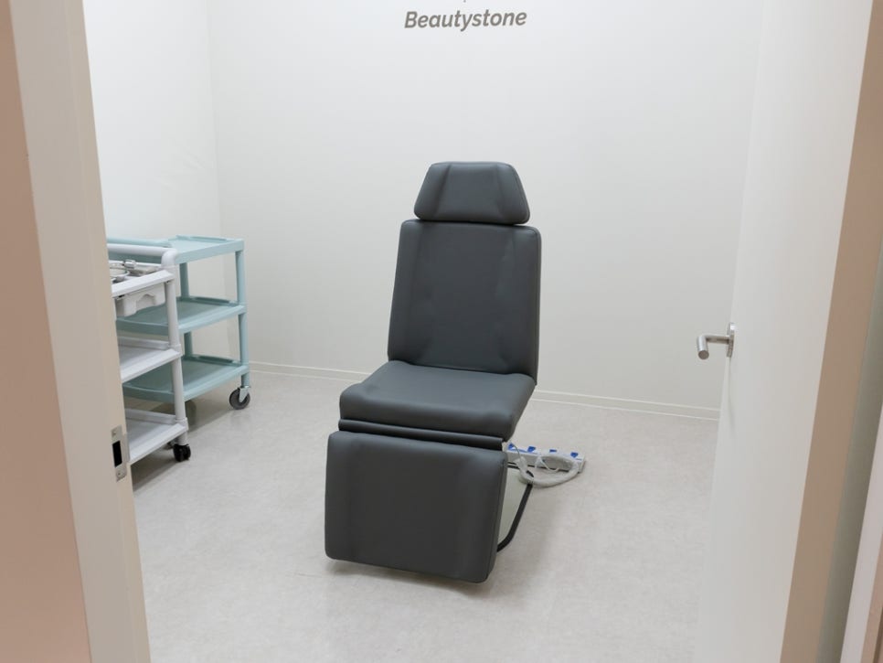 Hapjeong-dong Dermatology Clinic Oligio X: What’s Different About Measuring Resistance With Every Shot? image 10