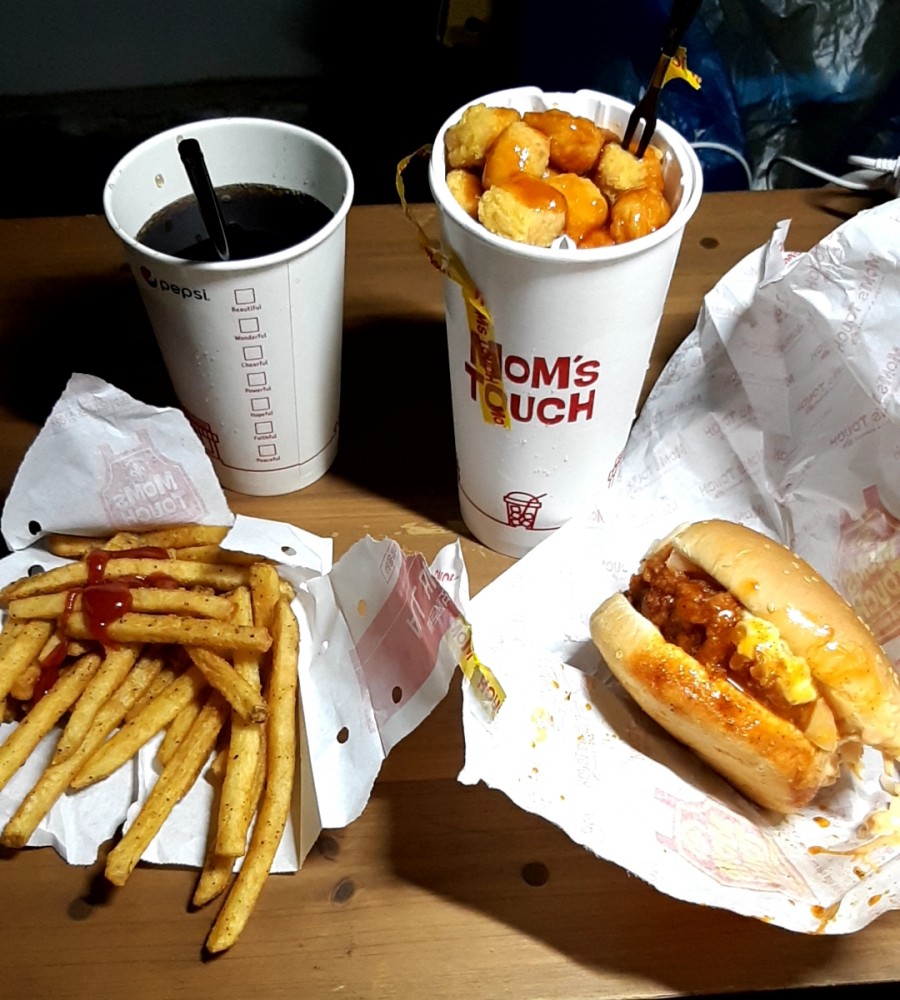 맘스터치, 관련 이미지 2