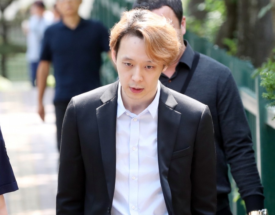 방송법 개정안 발의, 이수근 김용만 전과 연예인 방송 금지? 범죄자 연예인 모음 관련 이미지 8