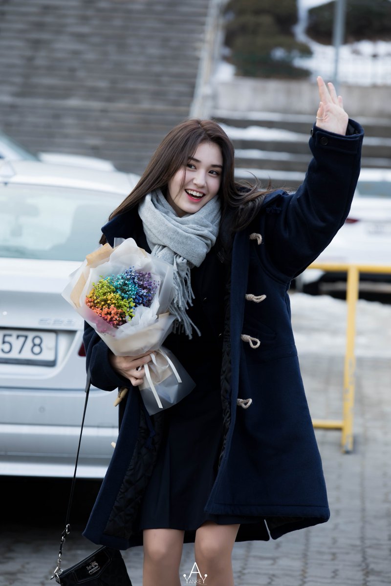 가수 전소미, 20살에 2억5000만원 관련 이미지 4