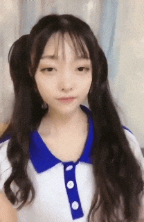 뱀과 같은 혀를 가진 여자 관련 이미지 1