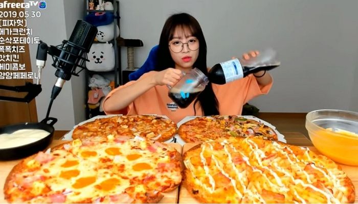 라디오쇼, 크리에이터 관련 이미지 10