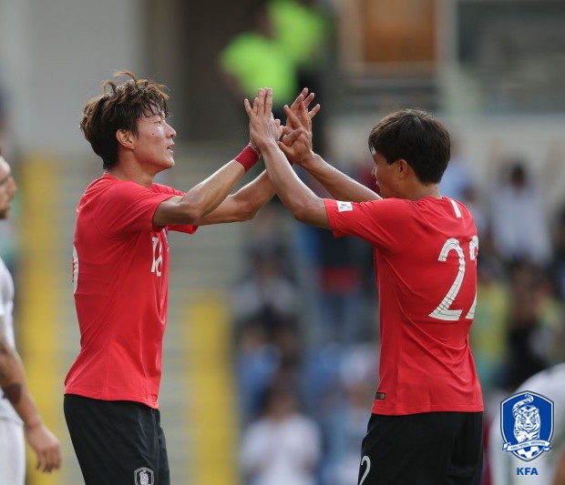 한국 vs 조지아 2:2 무승부 경기 이강인 데뷔 황의조 연속골 화제 오프사이드 논란 관련 이미지 2