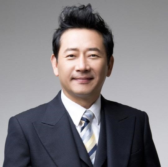 배우 전광렬 데뷔 40년 만에 첫 예능 이사야사에 출연, 아버지 그리워 해 관련 이미지 5