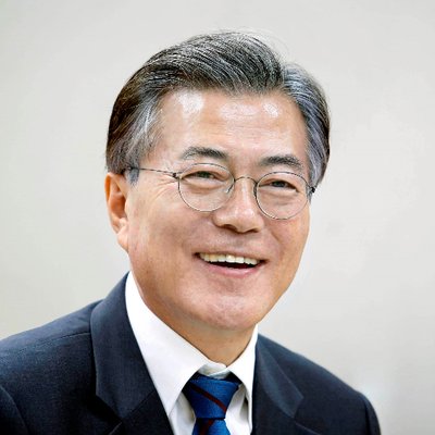 문재인 대통령, 조국 법무부 장관 자리 임명할거다 강한 의지 표명 관련 이미지 1