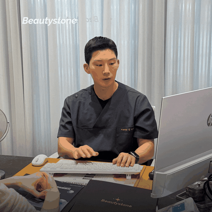 Hongdae Hand Dorsum Laser Hair Removal with GentleMax Pro Plus: What Should You Check Beforehand? image 7