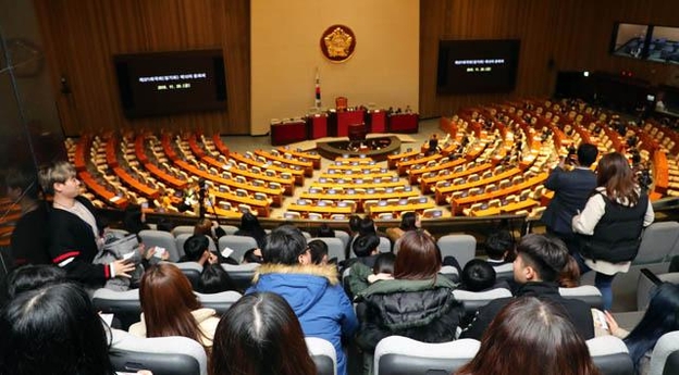 한국당 필리버스터 논란, 필리버스터가 도대체 뭐길래? 관련 이미지 3