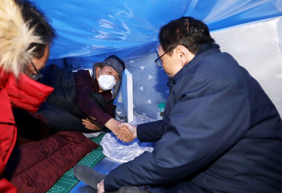 자유한국당 대표 황교안, 단식투쟁 7일차! 그 이유는? 공수처 지소미아 패스트트랙 뜻 관련 이미지 5
