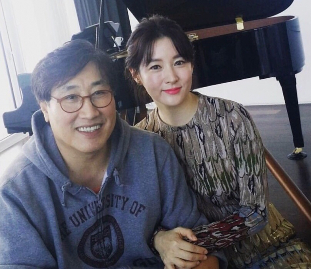 배우 이영애 나이, 20살차 2조 재력가 남편 정호영 화제 관련 이미지 6