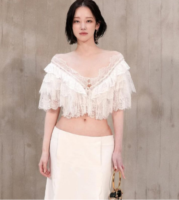 전종서 골반 필러, 효과와 부작용 관련 이미지 2