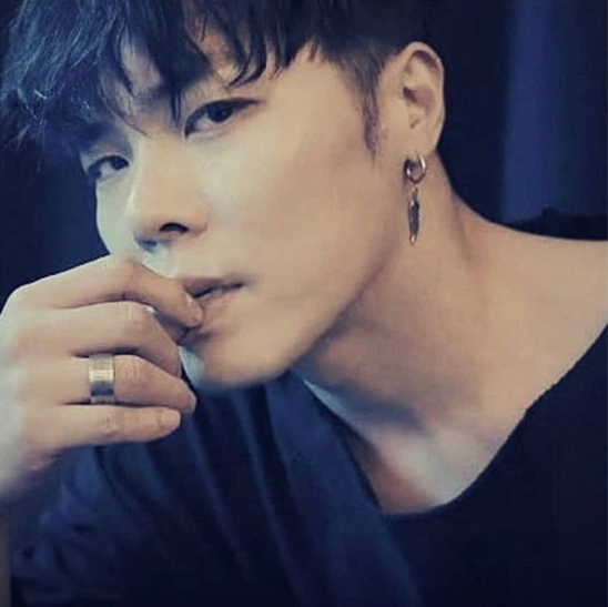 가수 휘성, 관련 이미지 5