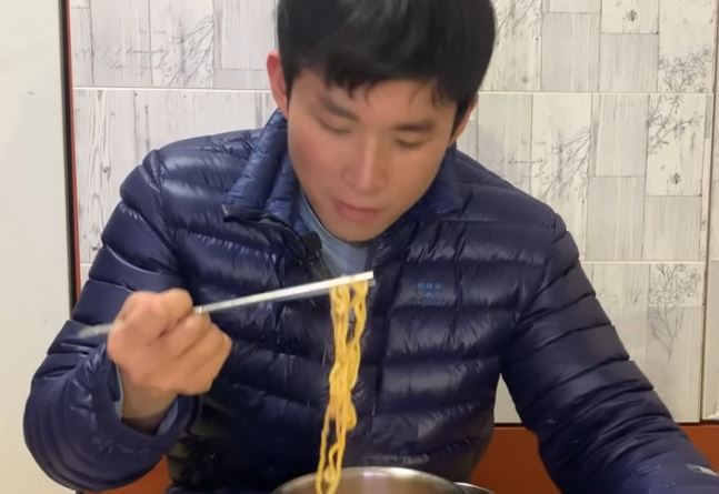 인기 유튜버 아임뚜렛, 거짓 틱장애 논란..(영상) 관련 이미지 2
