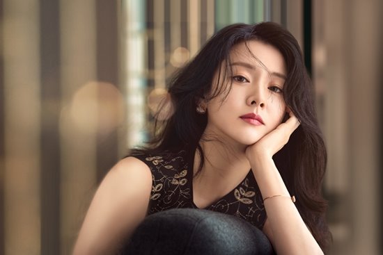 배우 이영애 나이, 20살차 2조 재력가 남편 정호영 화제 관련 이미지 3