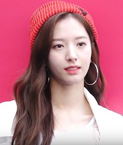우주소녀 보나, 몬스타엑스 기현 관련 이미지 2