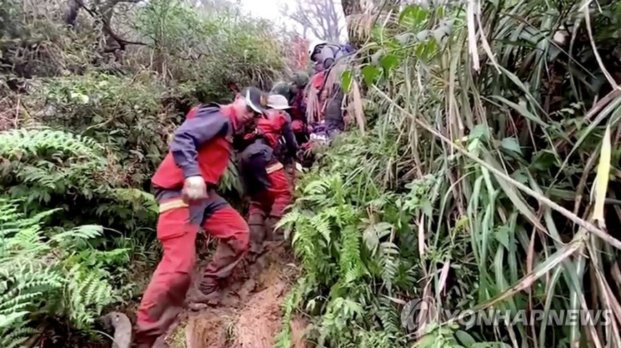 대만군 참모총장 사망, 블랙호크 8명 추락사..논란! 관련 이미지 4