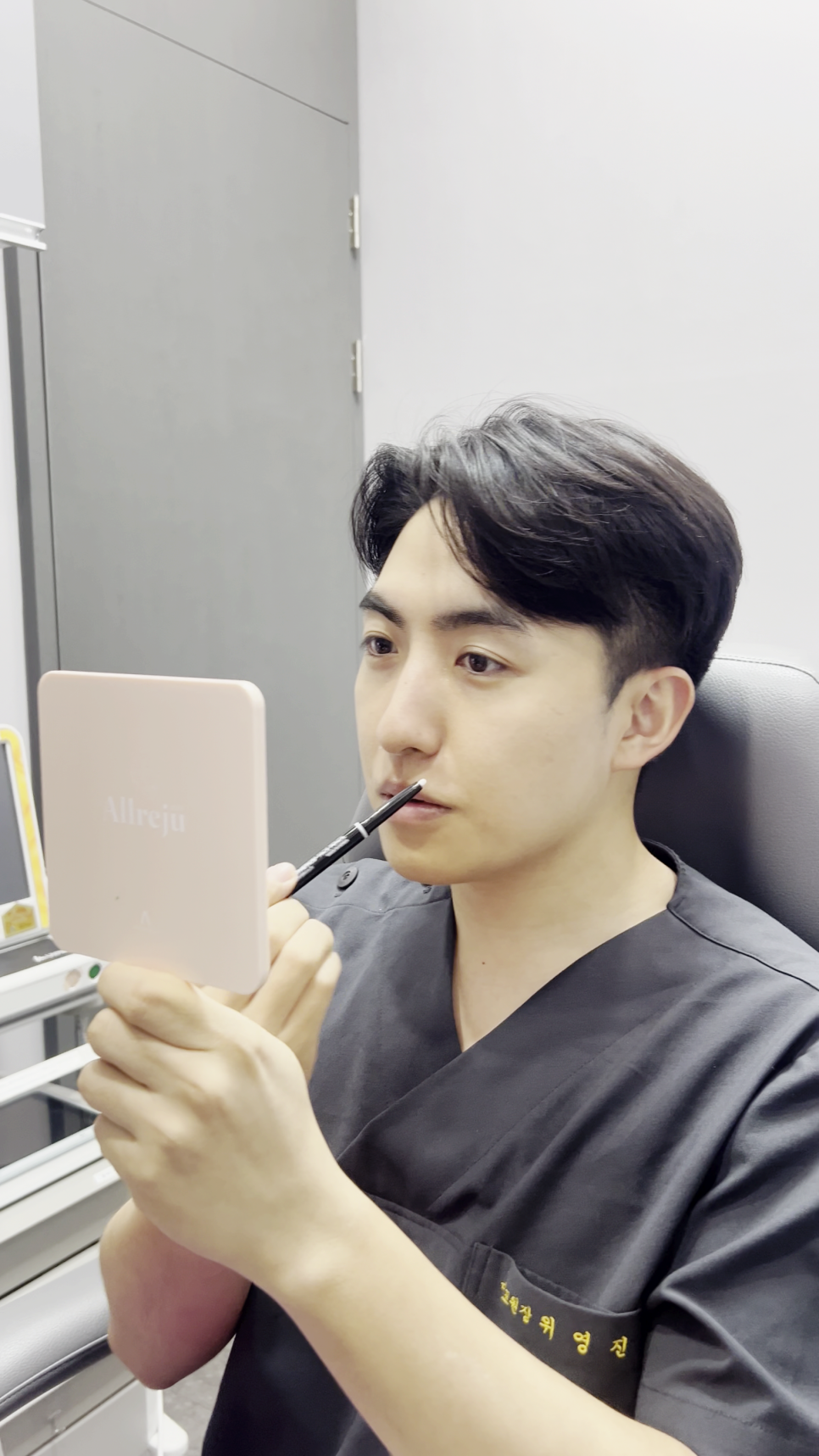 코필러 유지기간 1년 후 40% vs 50%, 필러 선택이 이걸 결정합니다 관련 이미지 2