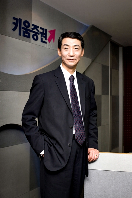 금융투자협회장 권용원 사망, 죄책감에 자택서 극단적 선택 관련 이미지 9