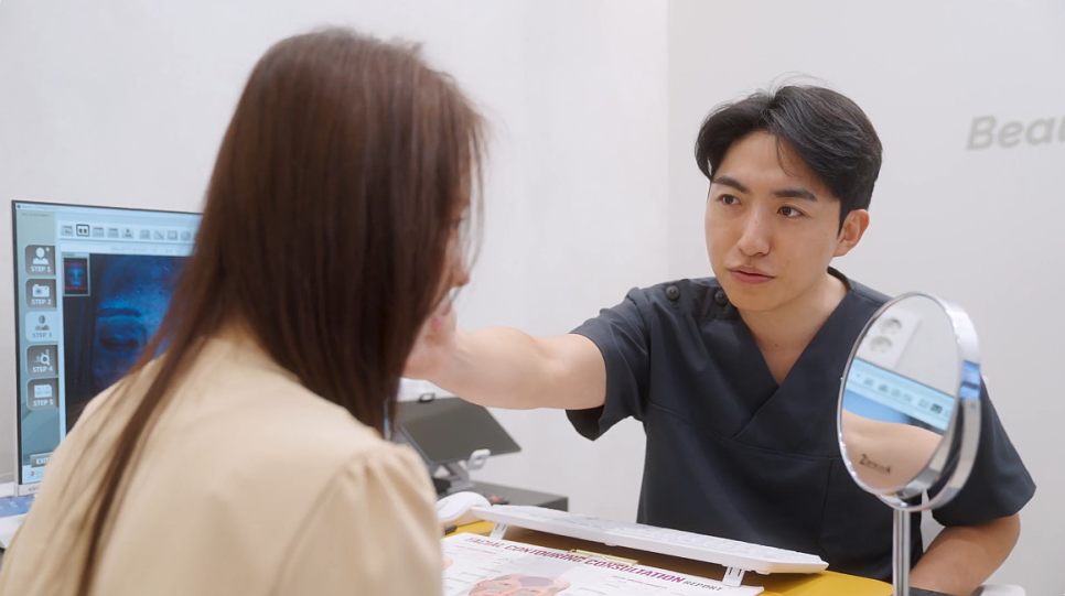 홍대역 피부과 어깨필러 리터치 1~2회, 시기가 결과를 결정합니다 관련 이미지 4