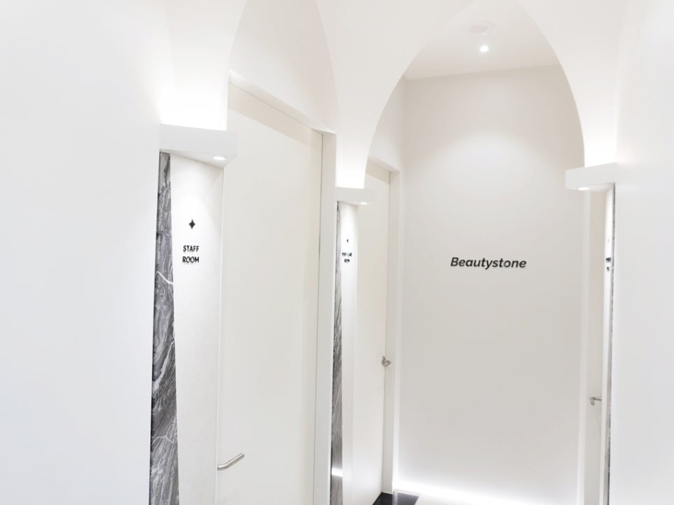 Balsan Station Dermatology Nose Filler Retention Period: How Much Difference Does a Retouch Make? image 15