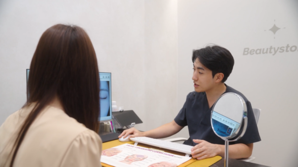 홍대역 피부과 어깨필러 리터치 1~2회, 시기가 결과를 결정합니다 관련 이미지 2
