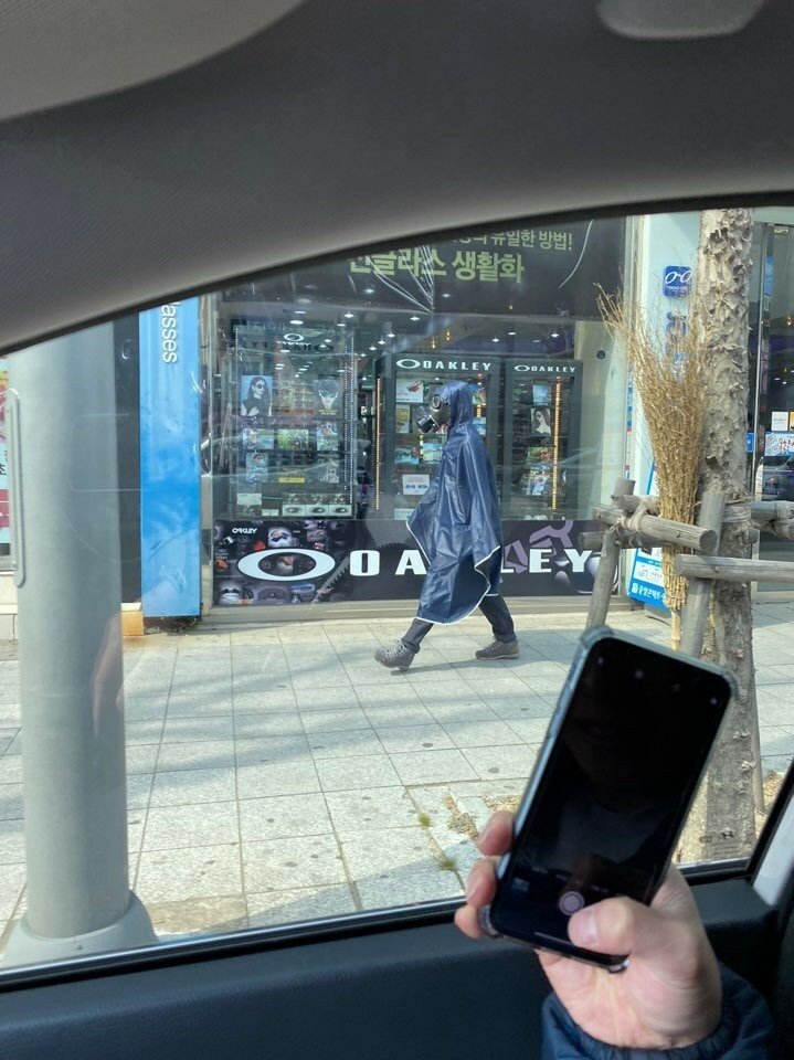 코로나19, 사망자 2345명..국내 관련 이미지 2