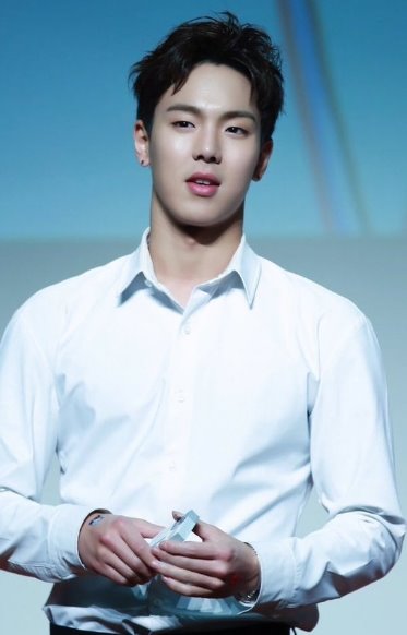 몬스타엑스 셔누, 유부녀와 불륜? 과연 어떤 일이 있었던걸까 관련 이미지 5