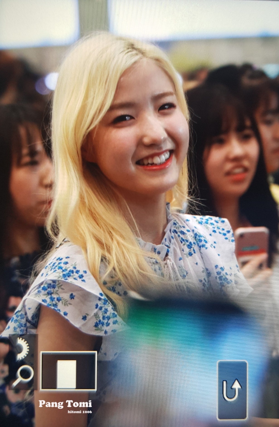 아이즈원 나코, 히토미 입국 사진 관련 이미지 4