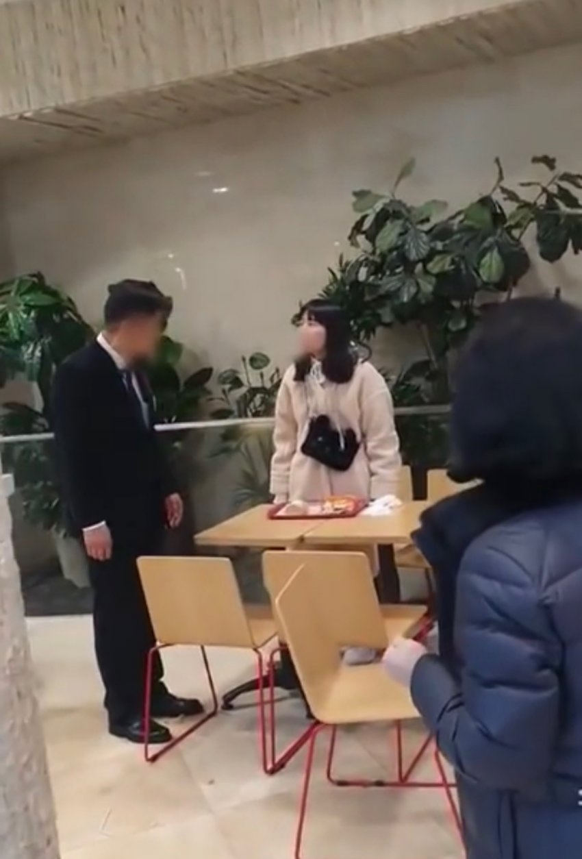 롯데리아 진상녀(영상) 결말 관련 이미지 1