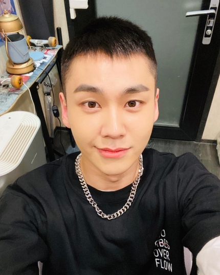 비투비 정일훈 군대 입대, 관련 이미지 4