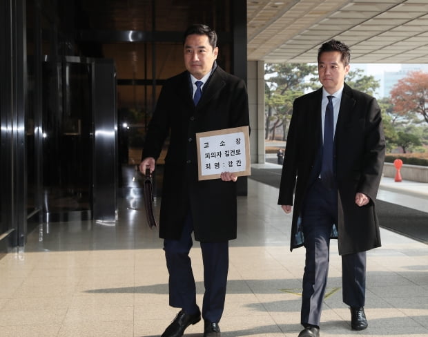 가세연, 김건모 성폭행 피해자 더 있다.. 오늘 공개 예정 화제!(인터뷰 내용) 관련 이미지 1
