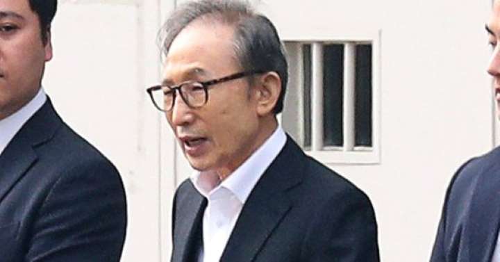 이명박 전 대통령, 관련 이미지 2