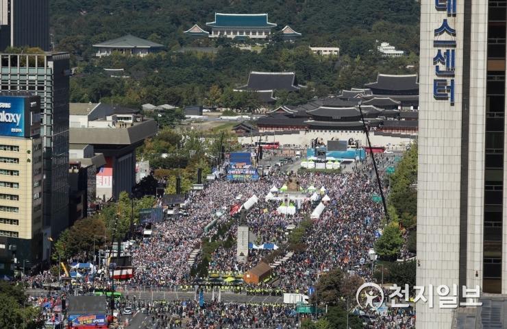 조국사퇴 광화문 집회 실시간 근황, 시간과 인원은 어느정도? 관련 이미지 4