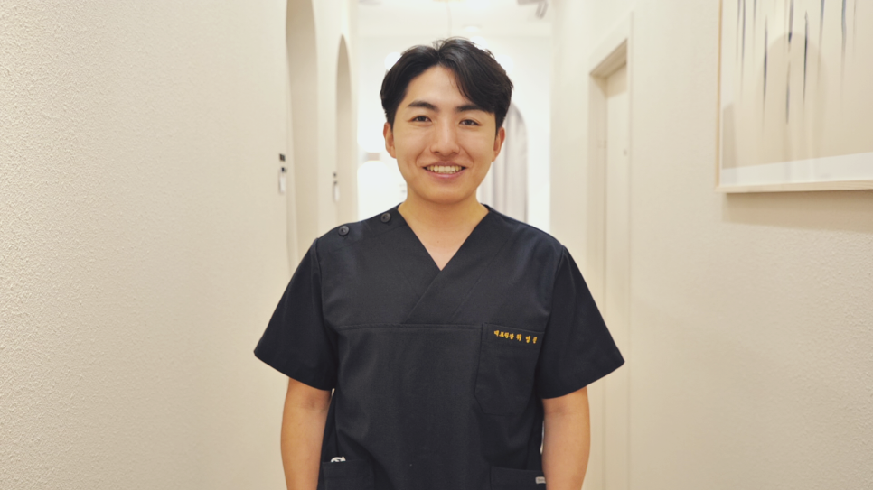 Hapjeong Dermatology: Male Beard Laser Hair Removal Effectiveness, Interval, and How Many Sessions Are Needed? image 11