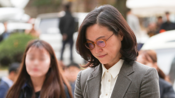 정경심 교수 추가 기소, 내일 구속 기간 만료 조국 소환 초읽기 관련 이미지 5