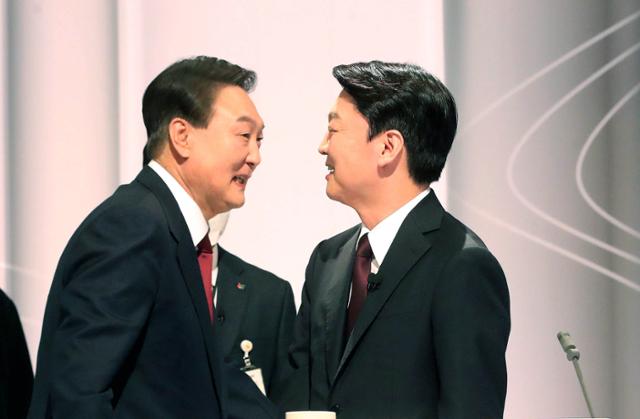 속보) 윤석열 안철수 단일화! 투표 민심은? 관련 이미지 2