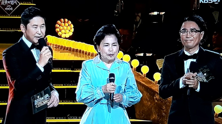 데뷔 60주년, 전설의 가수 이미자는 누구? 관련 이미지 2