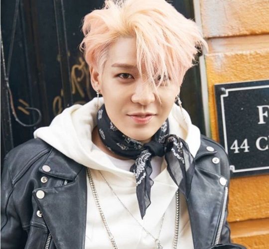 가수 강성훈, 관련 이미지 5