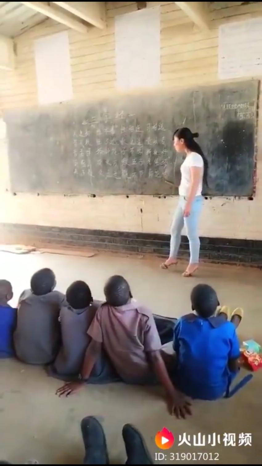 중국 일대일로 근황, 어린아이 학대 논란! 관련 이미지 2