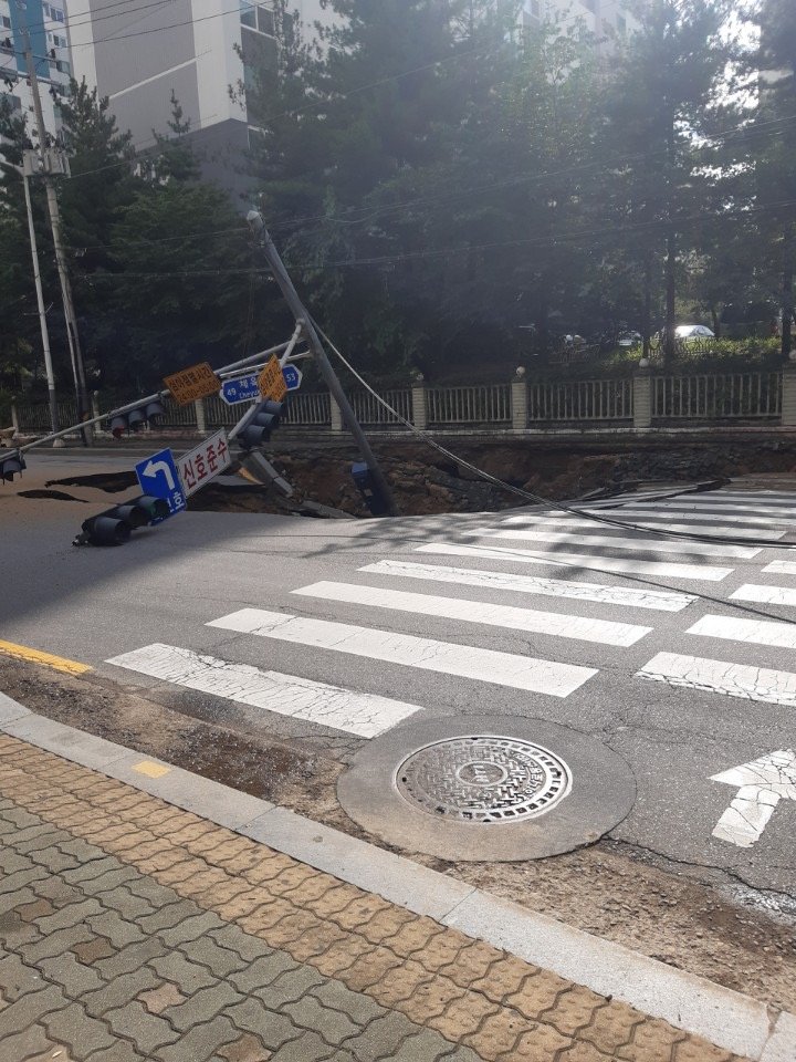 구리 싱크홀, 관련 이미지 4